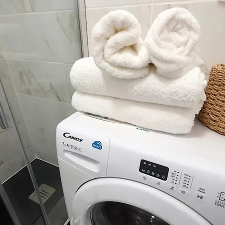 Front Ocean View Apartman *