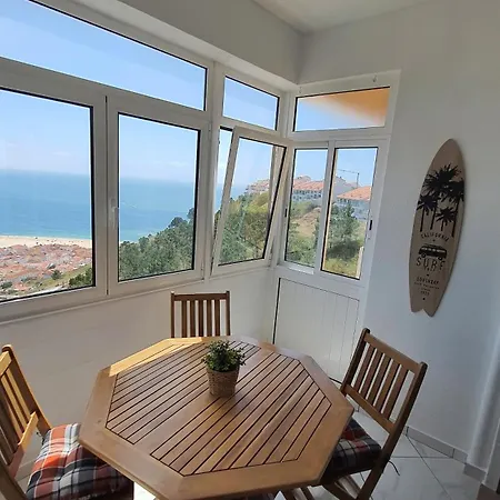 Front Ocean View Apartman *