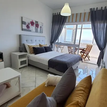 Front Ocean View Appartamento Nazaré