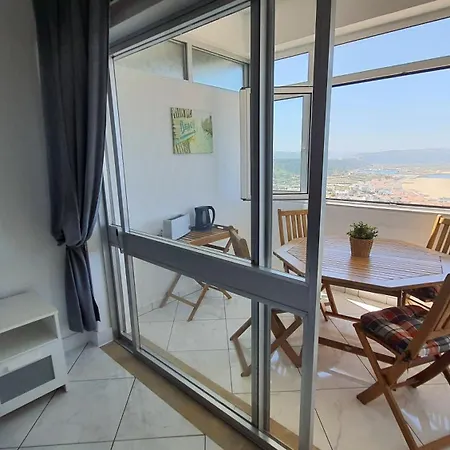 Front Ocean View *
