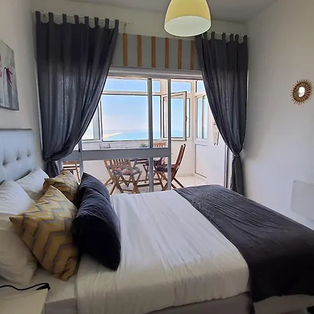 Front Ocean View Apartman